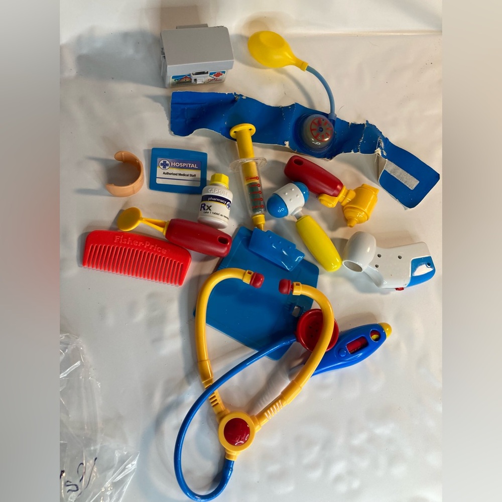Fisher-Price Doctor Play Kit VINTAGE 1990